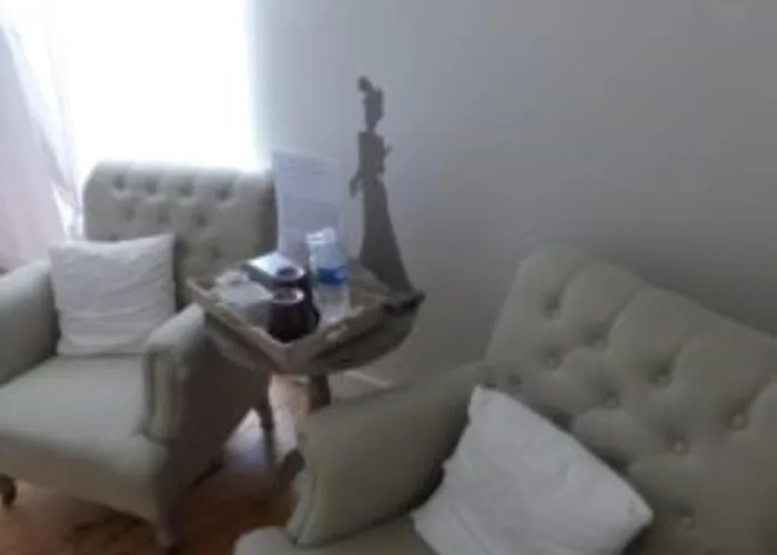 Kro Chateau De Et Table D'hotes 3*