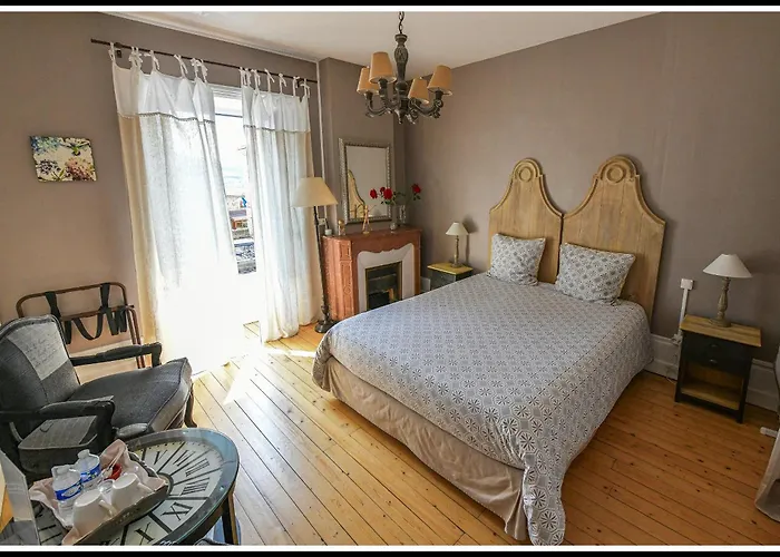 Chateau De Et Table D'hotes Kro