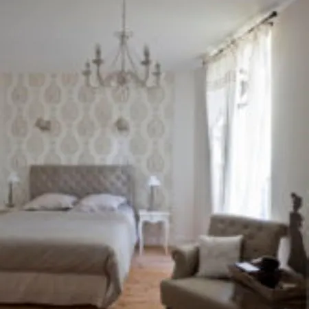 Chateau De Et Table D'hotes 3* Riverie