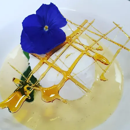 بيت ريفي Chateau De Et Table D'hotes Riverie