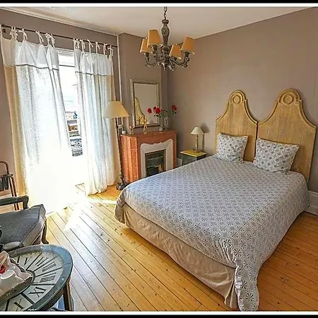 Chateau De Et Table D'hotes Zajazd Riverie