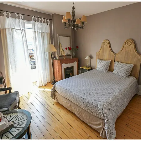 Chateau De Et Table D'hotes 3*